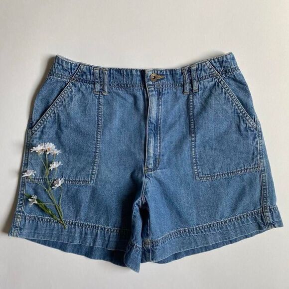 Liz Claiborne Pants - SOLD Liz Claiborne denim shortsSOLD